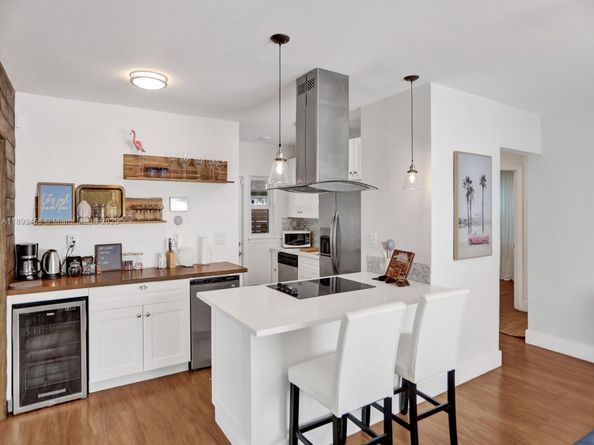 1106 NW 7th Ter, Fort Lauderdale FL 33311