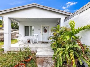 110 NE 9th Ct, Homestead FL 33030