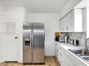 110 NE 9th Ct, Homestead FL 33030