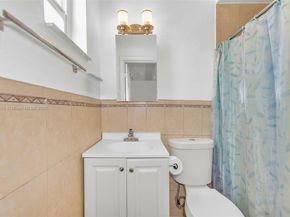 110 NE 9th Ct, Homestead FL 33030