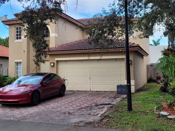 13661 SW 119th Ave, Miami FL 33186