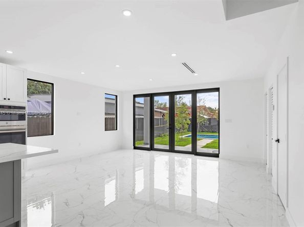 3430 SW 2nd St, Miami FL 33135