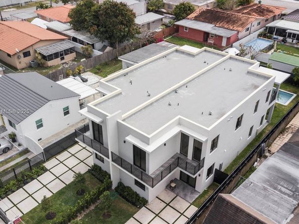 3430 SW 2nd St, Miami FL 33135