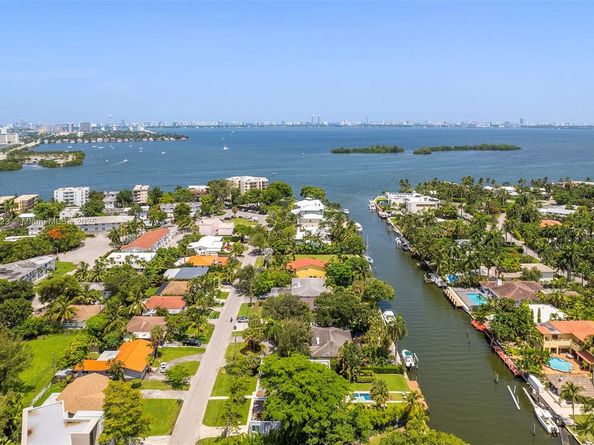 1000 NE Little River Dr, Miami FL 33138