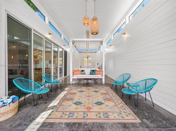 1000 NE Little River Dr, Miami FL 33138