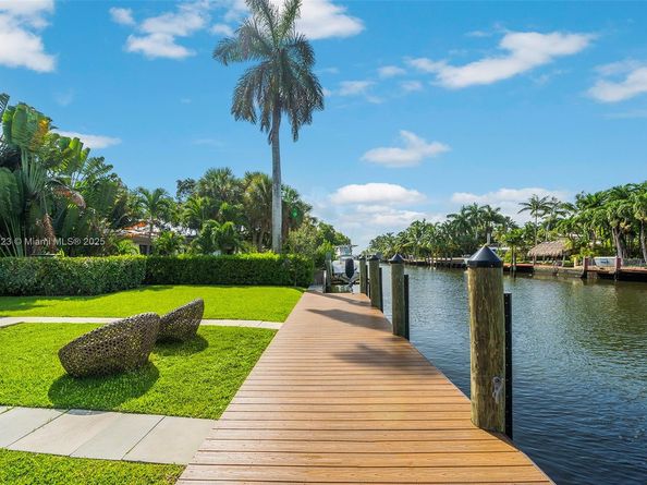 1000 NE Little River Dr, Miami FL 33138