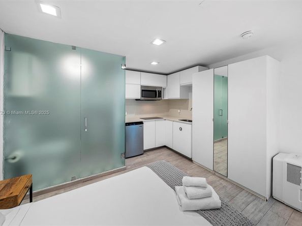 1000 NE Little River Dr, Miami FL 33138