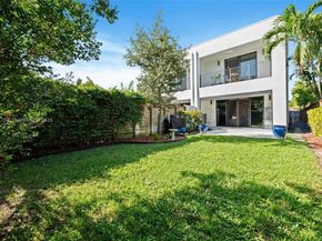 1226 NE 11th Ave, Fort Lauderdale FL 33304