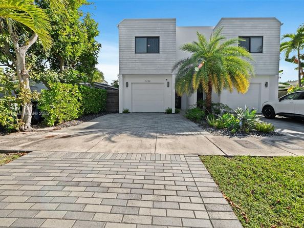 1226 NE 11th Ave, Fort Lauderdale FL 33304