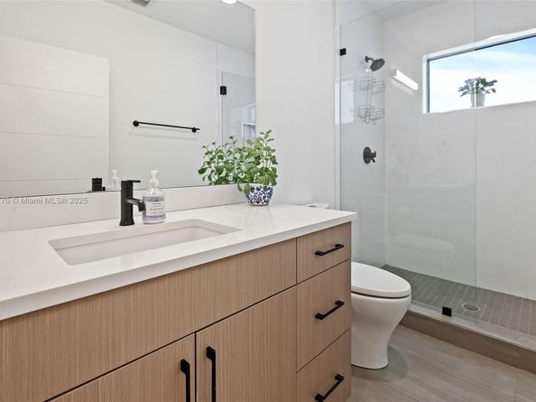 1226 NE 11th Ave, Fort Lauderdale FL 33304