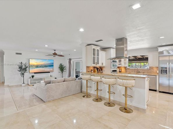 3220 NE 164th St, North Miami Beach FL 33160