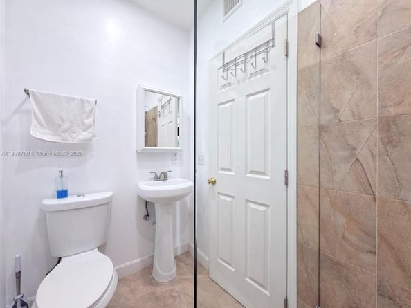 6340 W 14th Ave, Hialeah FL 33012