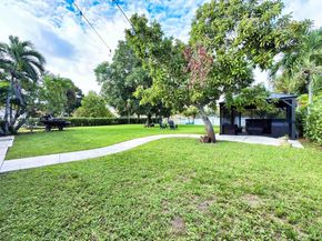 6340 W 14th Ave, Hialeah FL 33012