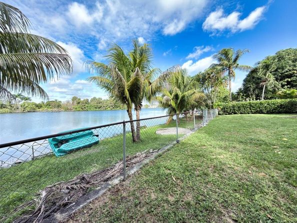 6340 W 14th Ave, Hialeah FL 33012