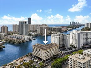 111 Golden Isles Dr G4, Hallandale Beach FL 33009