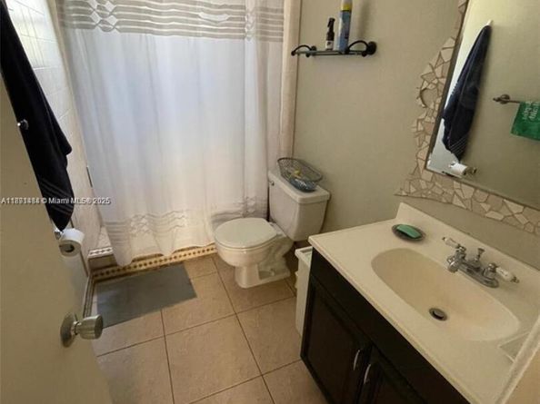 9460 Live Oak Pl 309, Davie FL 33324