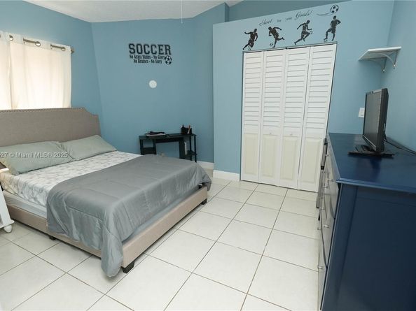3460 NW 21st St, Coconut Creek FL 33066