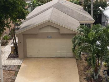 3460 NW 21st St