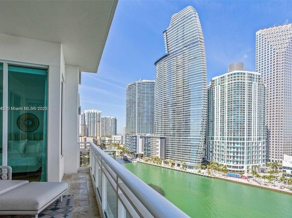 900 Brickell Key Blvd 1502, Miami FL 33131