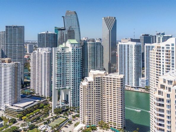 900 Brickell Key Blvd 1502, Miami FL 33131