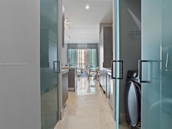 900 Brickell Key Blvd 1502, Miami FL 33131