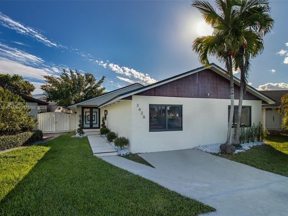 3620 SW 112th Pl, Miami FL 33165