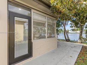 5817 NW 70th Ave, Tamarac FL 33321