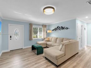 5817 NW 70th Ave, Tamarac FL 33321