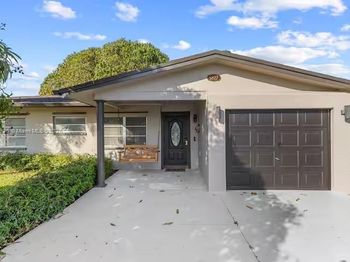 5817 NW 70th Ave