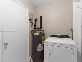 5817 NW 70th Ave, Tamarac FL 33321