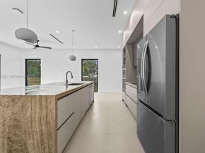 1321 NE 13th Ave, Fort Lauderdale FL 33304