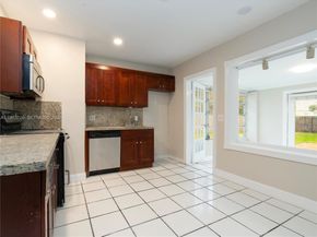 1125 NE 10th Ave, Fort Lauderdale FL 33304