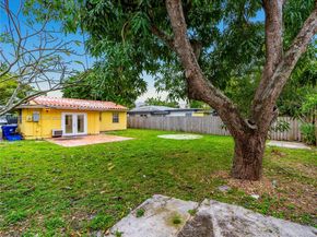 1125 NE 10th Ave, Fort Lauderdale FL 33304