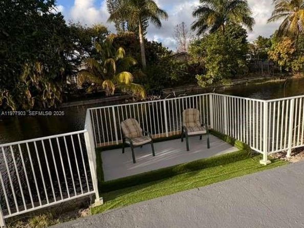 6621 Ficus Dr, Miramar FL 33023