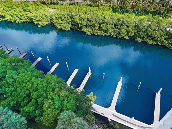 3530 Mystic Pointe Dr 1714, Aventura FL 33180