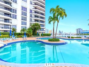 3530 Mystic Pointe Dr 1714, Aventura FL 33180