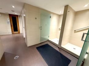 3530 Mystic Pointe Dr 1714, Aventura FL 33180