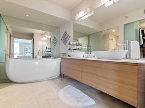 3530 Mystic Pointe Dr 1714, Aventura FL 33180