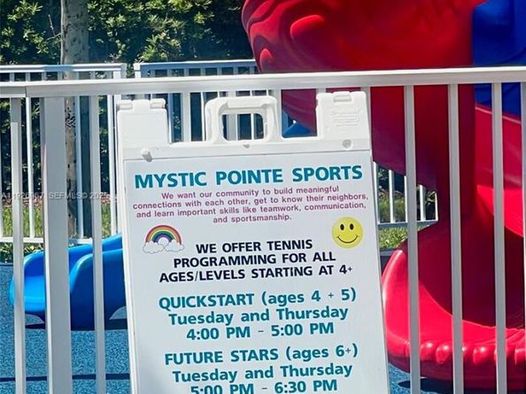 3530 Mystic Pointe Dr 1714, Aventura FL 33180