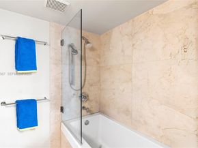 3530 Mystic Pointe Dr 1714, Aventura FL 33180