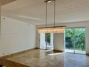 3700 Island Blvd C202, Aventura FL 33160