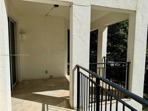 3700 Island Blvd C202, Aventura FL 33160