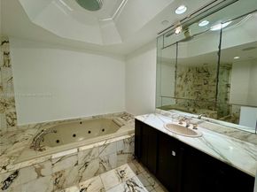 3700 Island Blvd C202, Aventura FL 33160