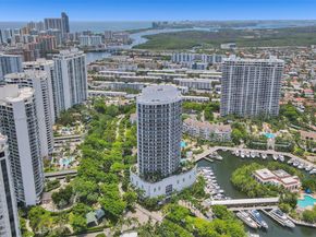 3700 Island Blvd C202, Aventura FL 33160
