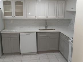 6699 Racquet Club Dr 198, Lauderhill FL 33319