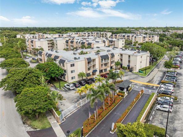 7765 SW 86th St F2405, Miami FL 33143