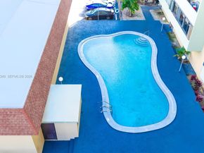 5055 NW 7th St 504, Miami FL 33126