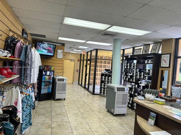 12550 SW 15th St 303E, Pembroke Pines FL 33027