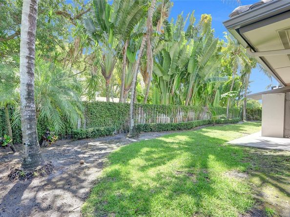 20101 NE 20th Ct, Miami FL 33179