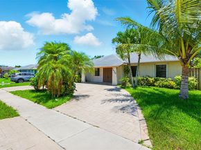 7420 SW 14th Pl, North Lauderdale FL 33068